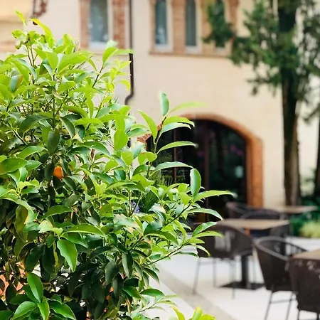 בית חווה Borgo Il Mezzanino