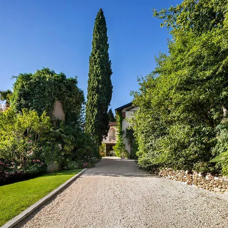Borgo Il Mezzanino * סאלו