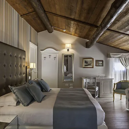 Borgo Il Mezzanino * Salo